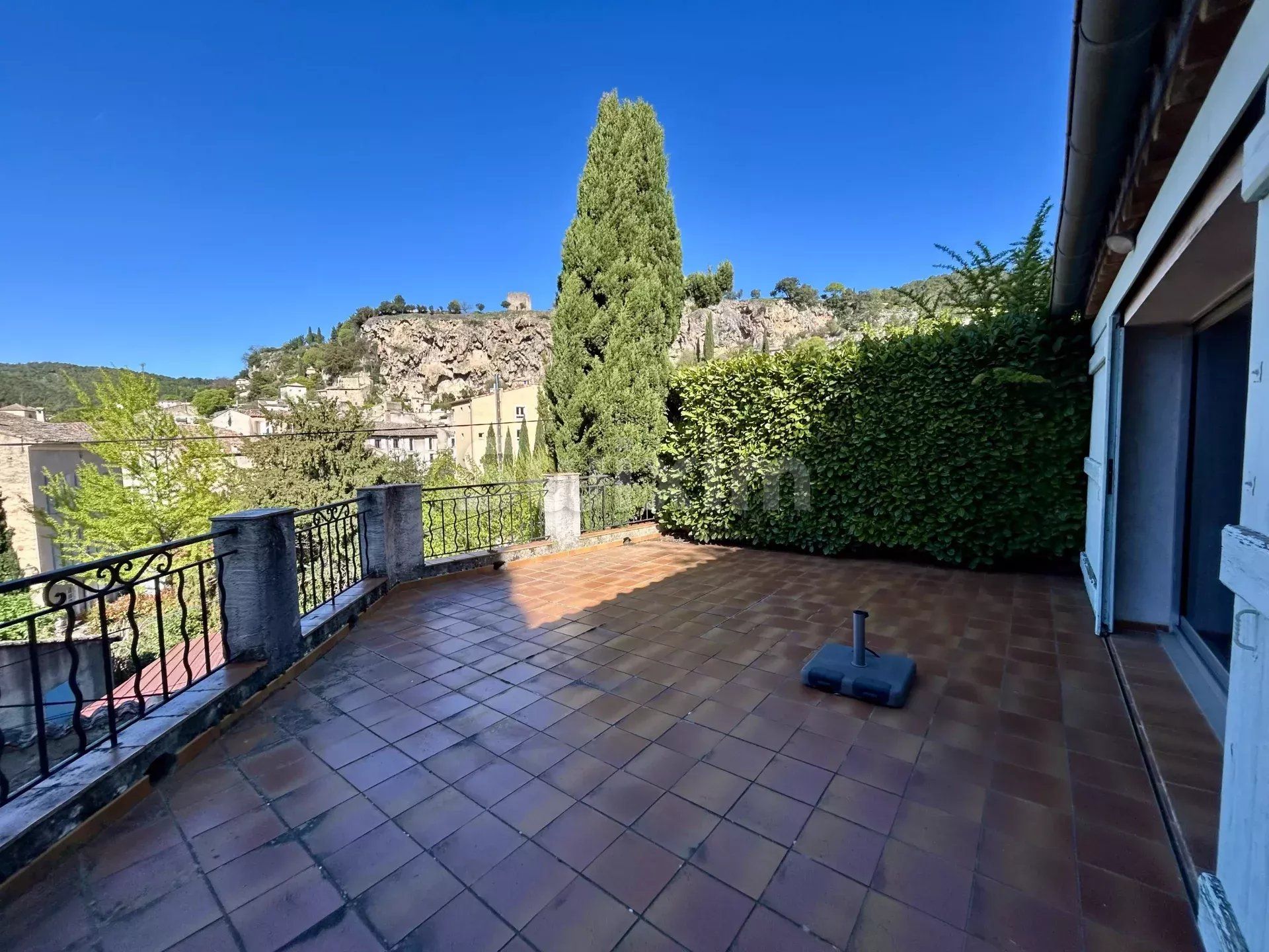 villa 6 Quartos para venda sobre Cotignac (83570)