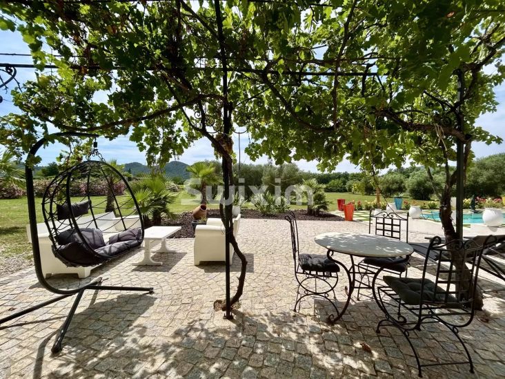 Vente Propriété Les Arcs 9&nbsp;Pièces 300&nbsp;m²