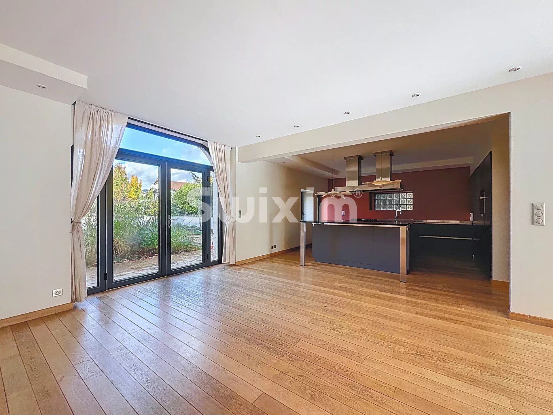 haus 7 Zimmer zum verkauf auf Ornex (01210)