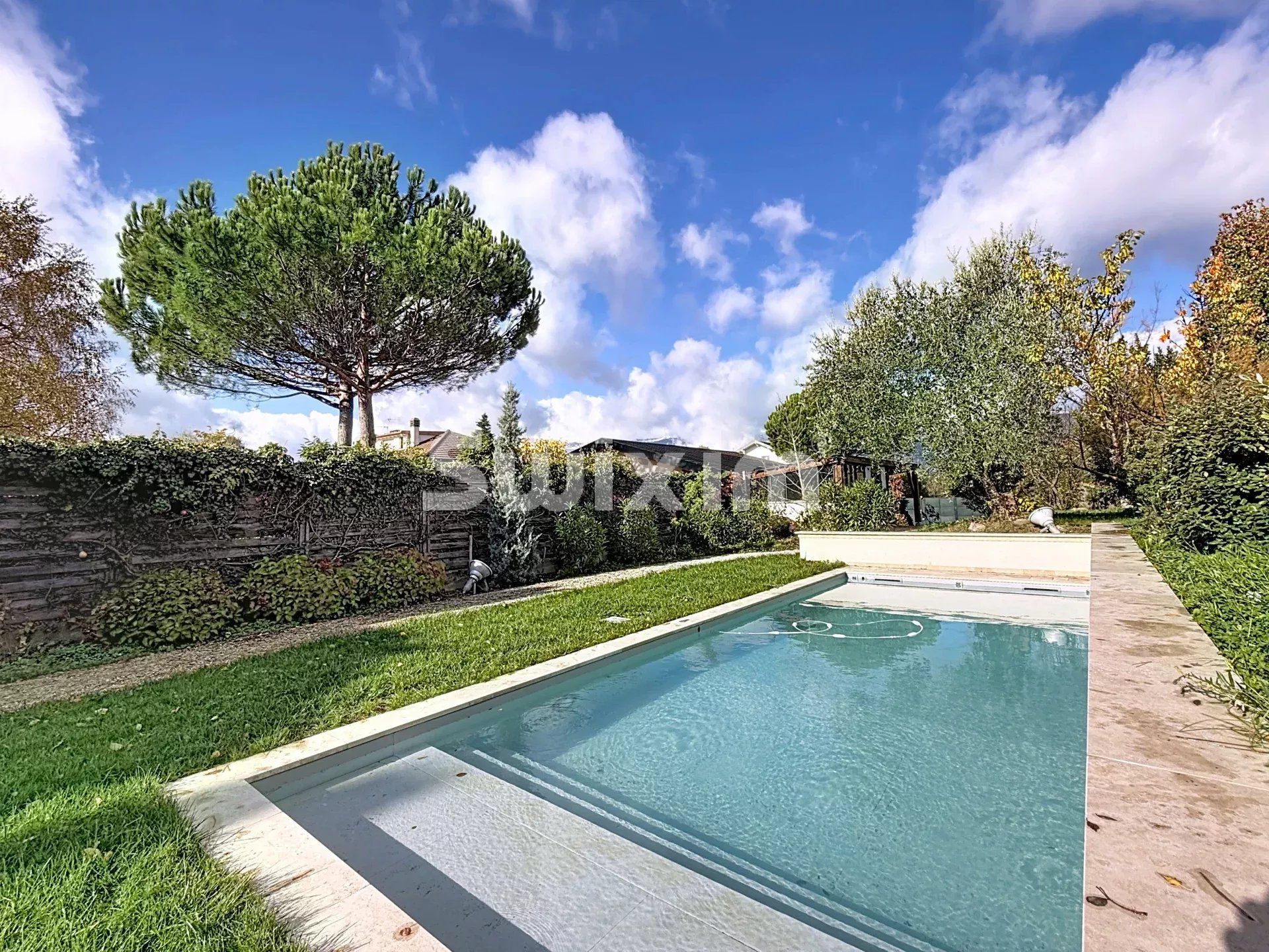 haus 7 Zimmer zum verkauf auf Ornex (01210)