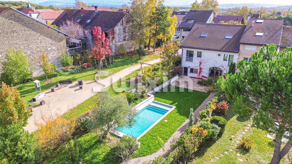 Vente Maison Ornex 7 Pièces 322 m²