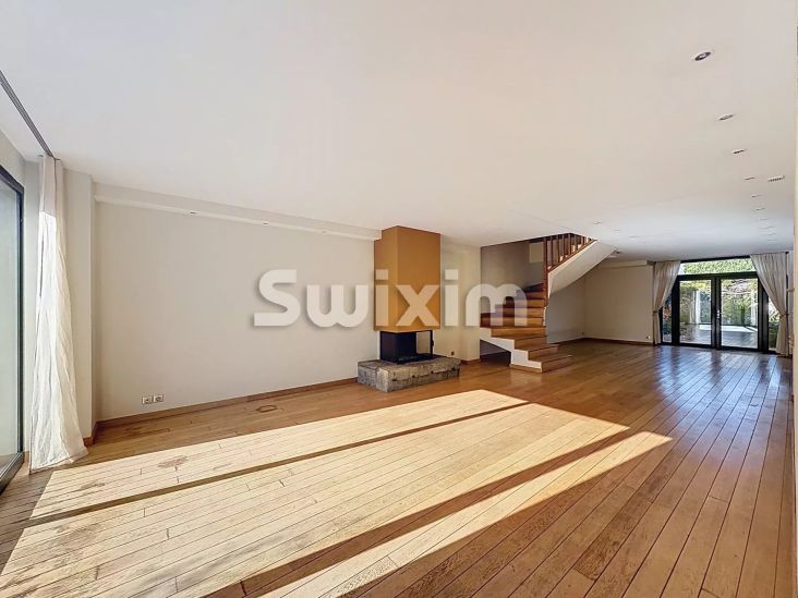 Vente Maison Ornex 7 Pièces 322 m²