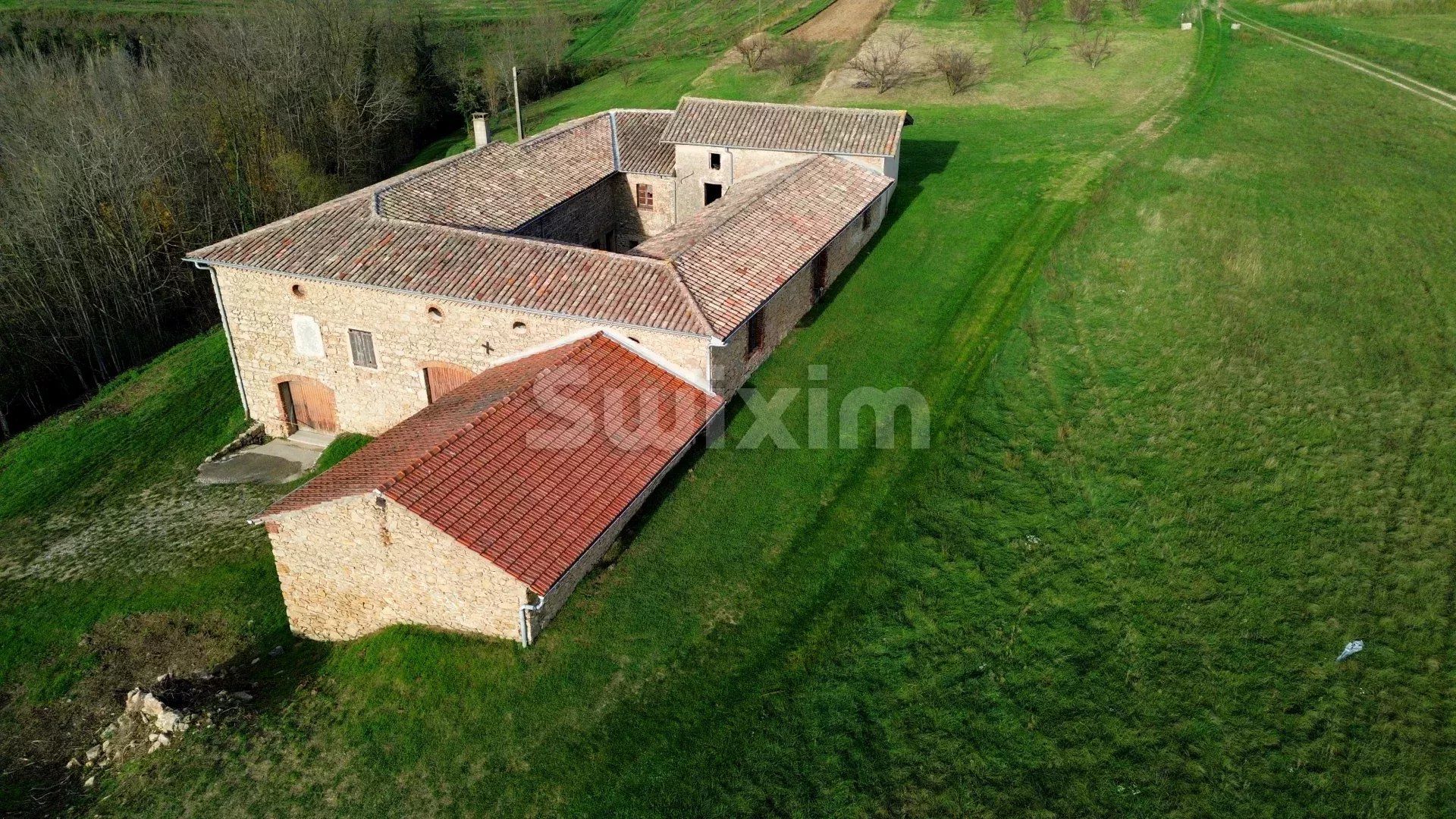 ferme 10 Pièces en vente sur Serves-sur-Rhône (26600)