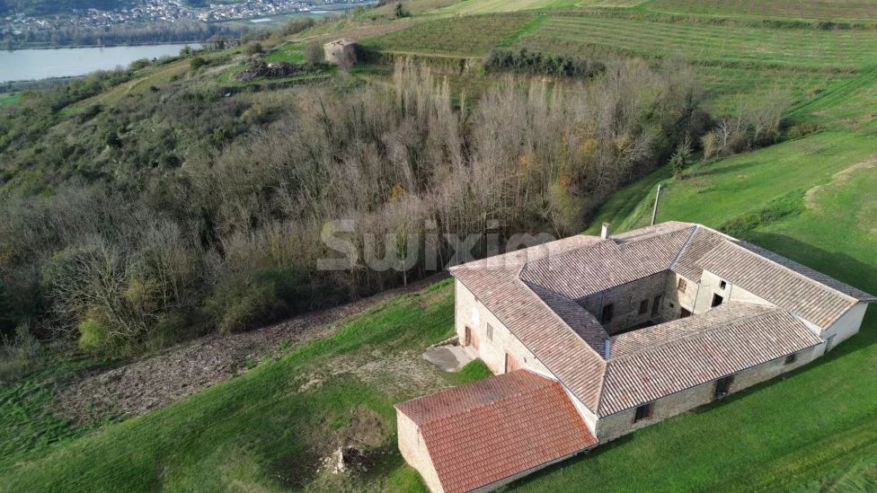 Vente Ferme Serves-sur-Rhône 10 Pièces 820 m²