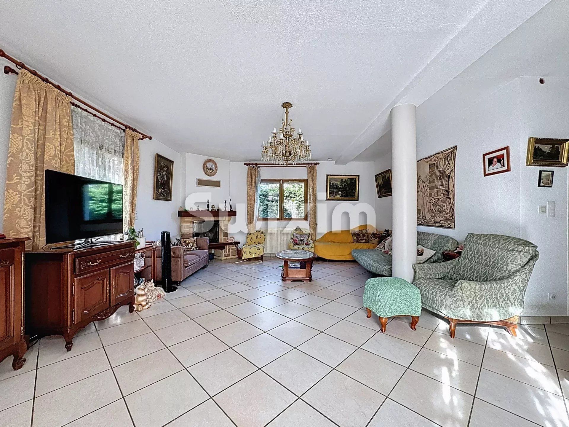 maison 7 Pièces en vente sur Saint-Jean-de-Gonville (01630)