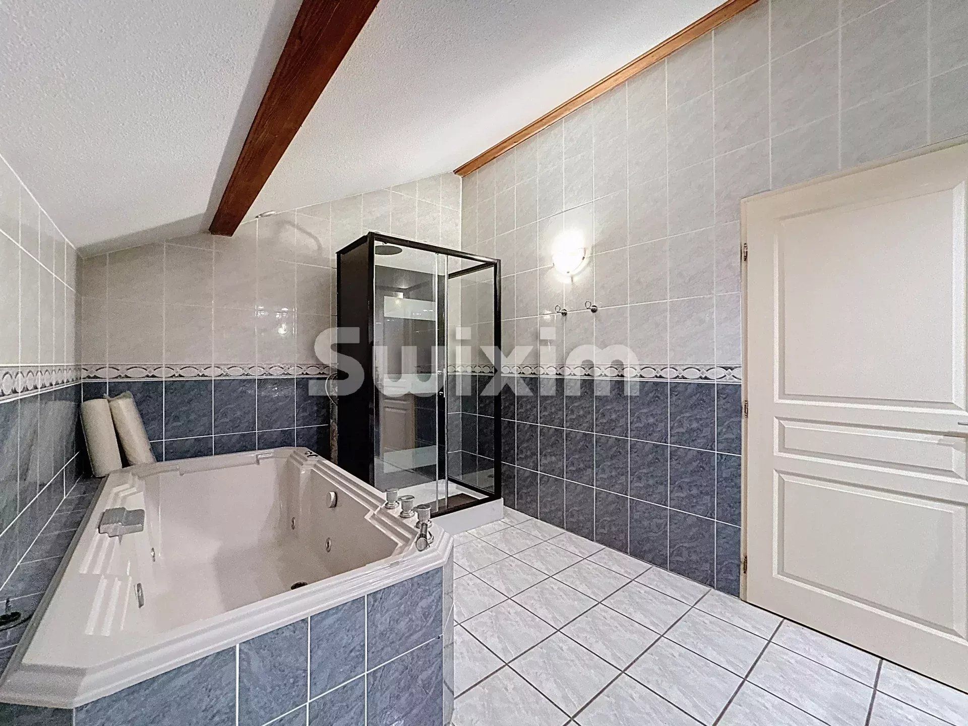 maison 7 Pièces en vente sur Saint-Jean-de-Gonville (01630)