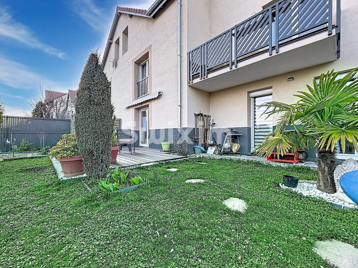 Venta Apartamento Thoiry 4&nbsp;Salas 84&nbsp;m²