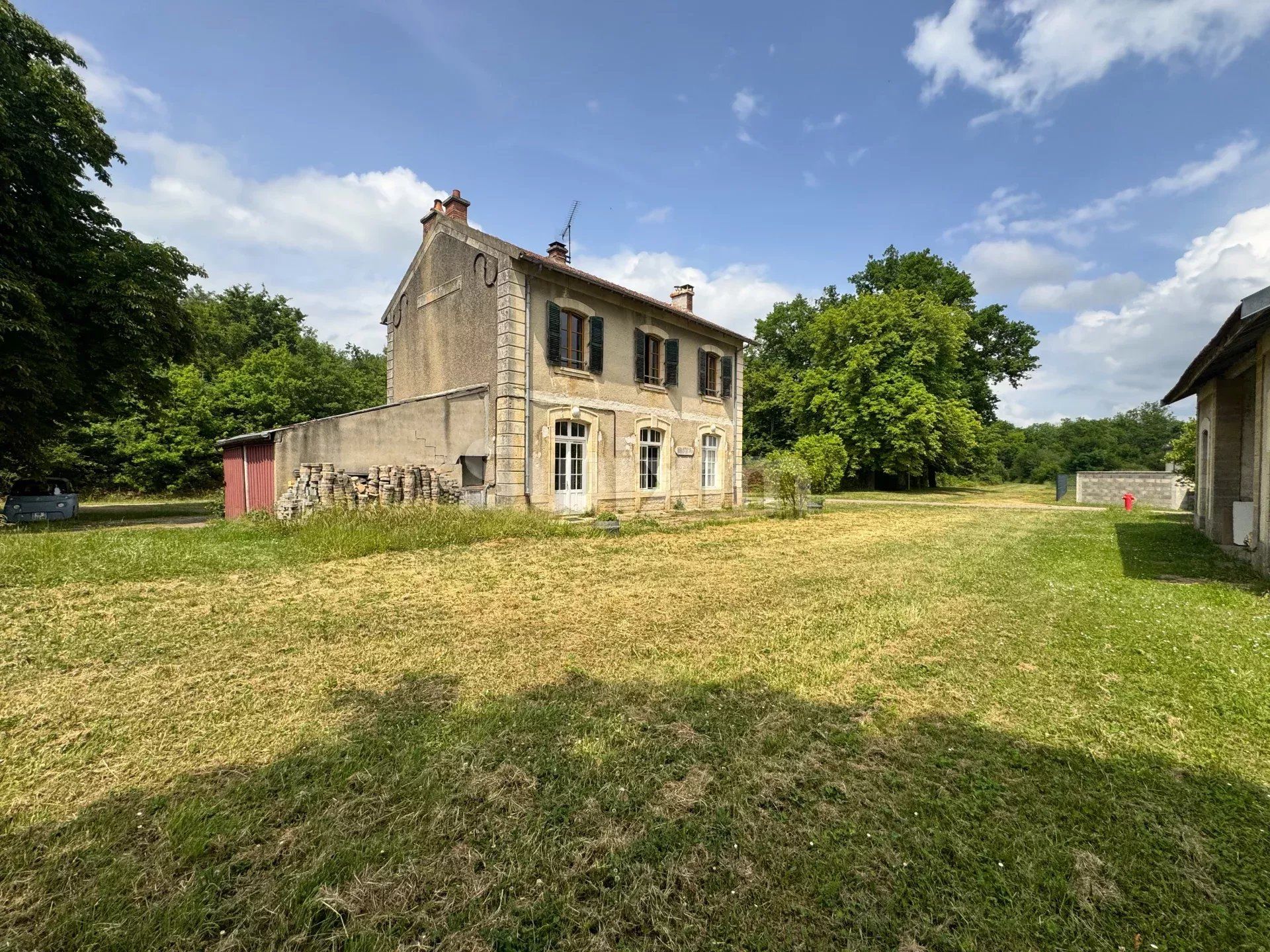 maison 7 Pièces en vente sur Thizy (89420)