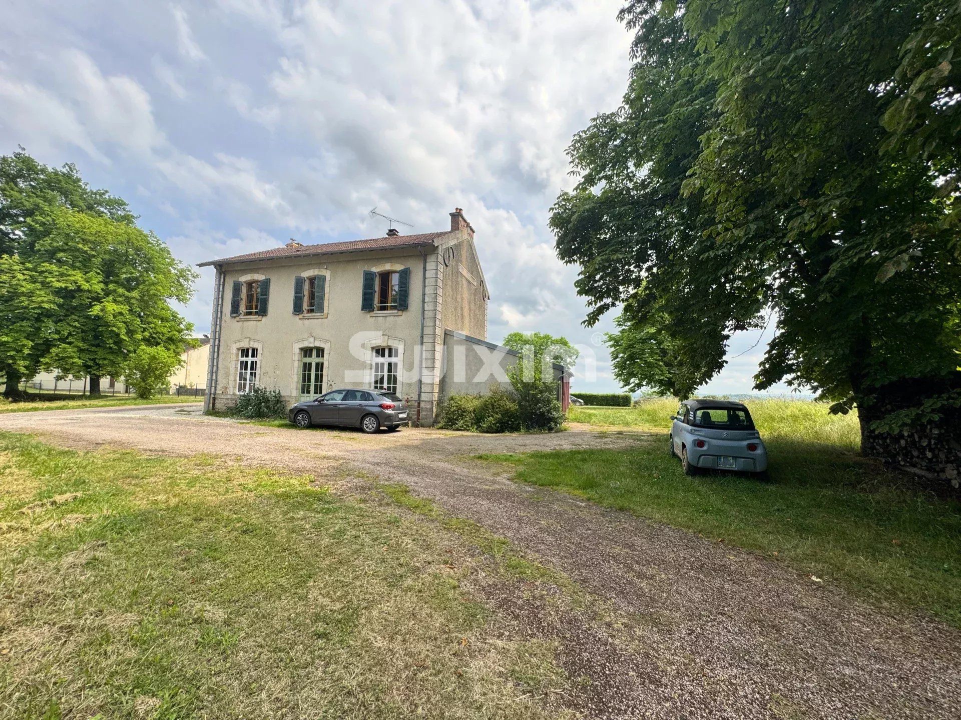 casa 7 Camere in vendita su Thizy (89420)