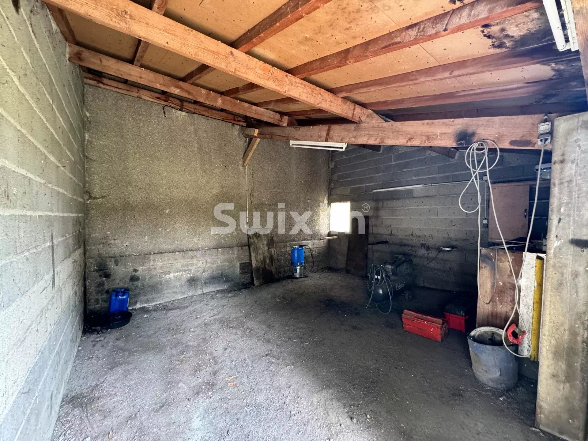 house 7 Rooms for sale on Thizy (89420)