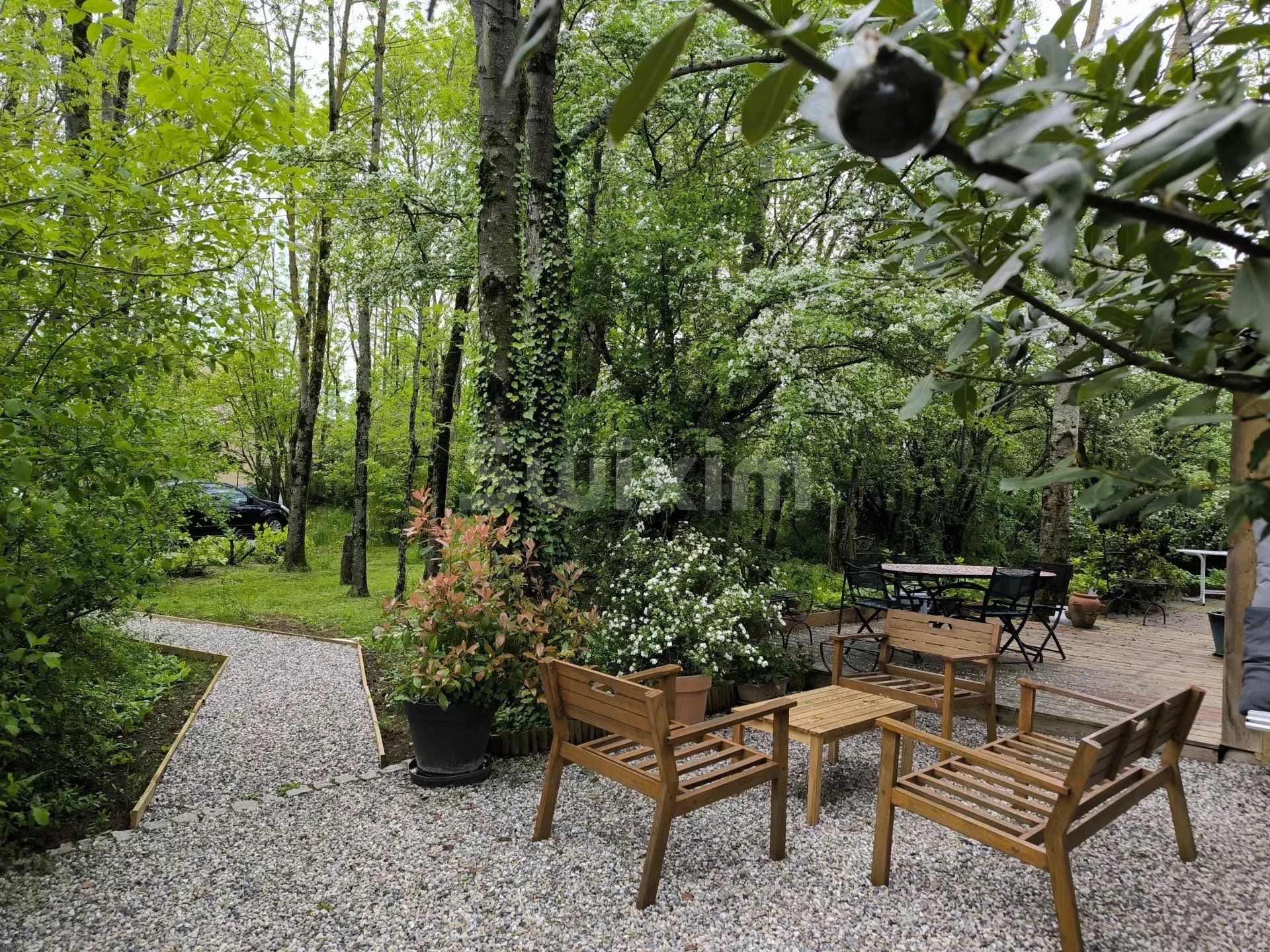 propriété 9 Pièces en vente sur Saint-Cyr-sur-le-Rhône (69560)