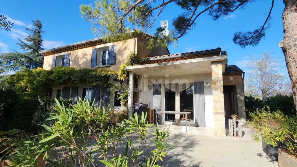 Vente Maison Valréas 5 Pièces 157 m²
