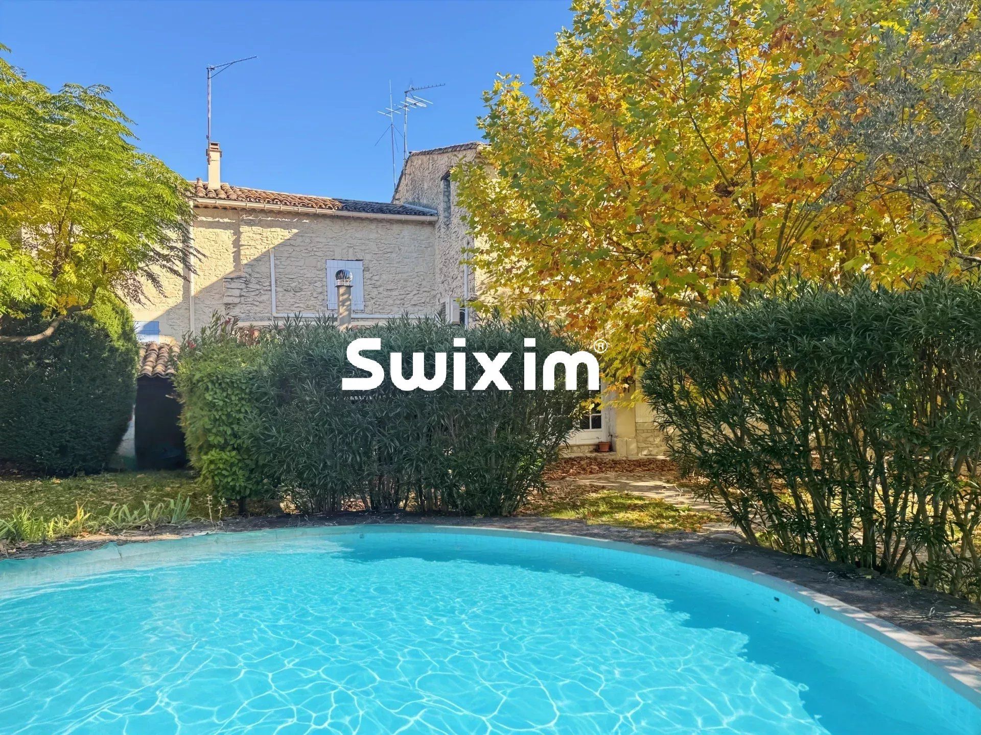 casa 10 Camere in vendita su Allan (26780)