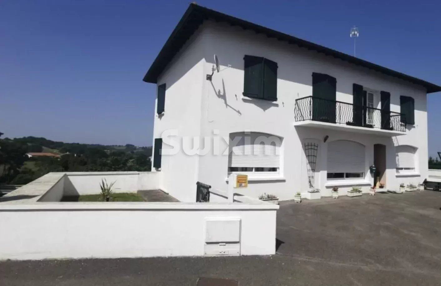 maison 10 Pièces en vente sur Bardos (64520)