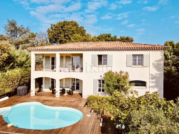 Vente Bastide Rochefort-du-Gard 8 Pièces 217 m²