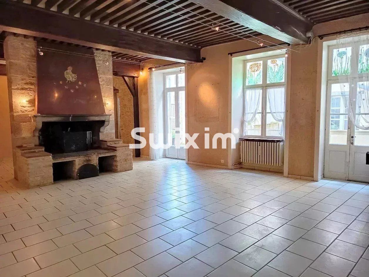 immeuble 13 Pièces en vente sur Saint-Amour (39160)
