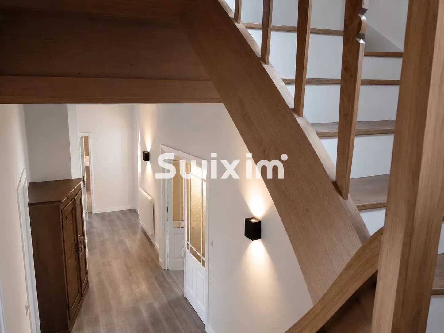 edificio 13 Salas en venta en Saint-Amour (39160)