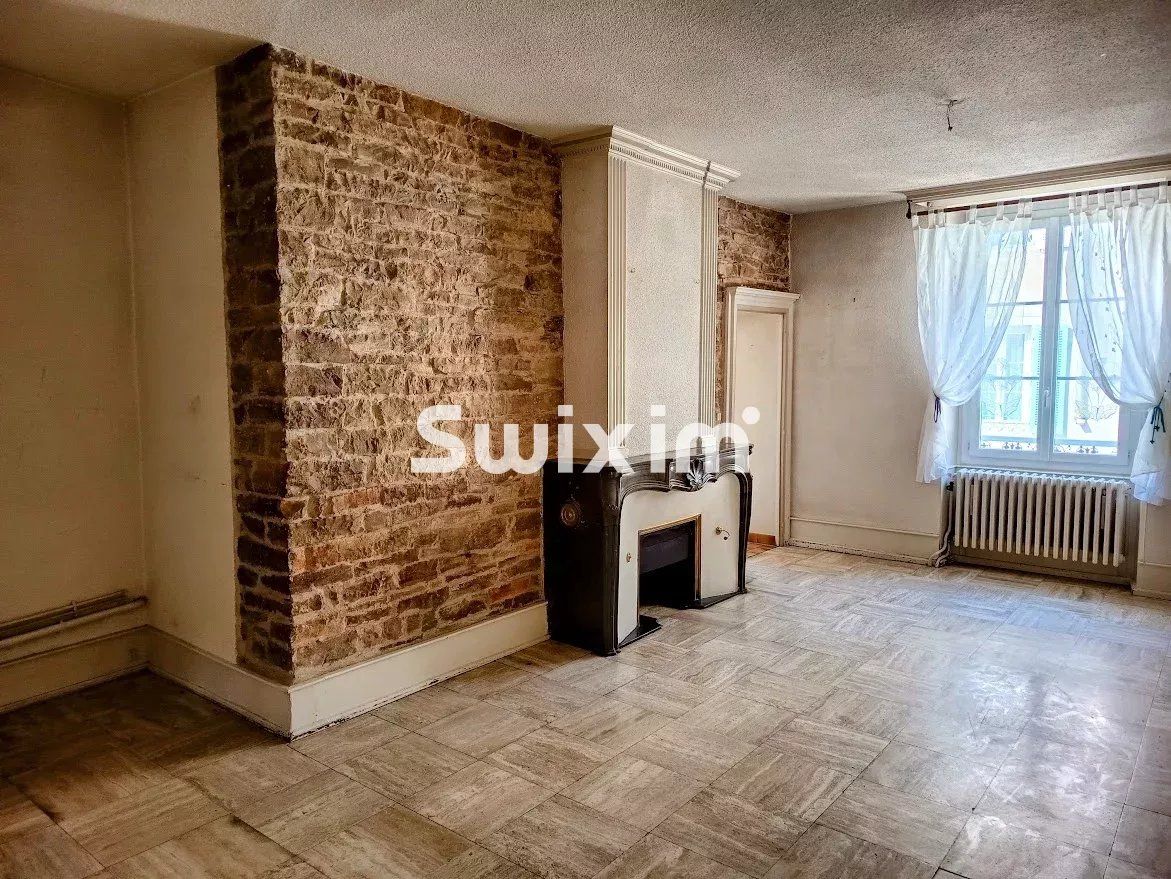Mietshaus 13 Zimmer zum verkauf auf Lons-le-Saunier (39000)