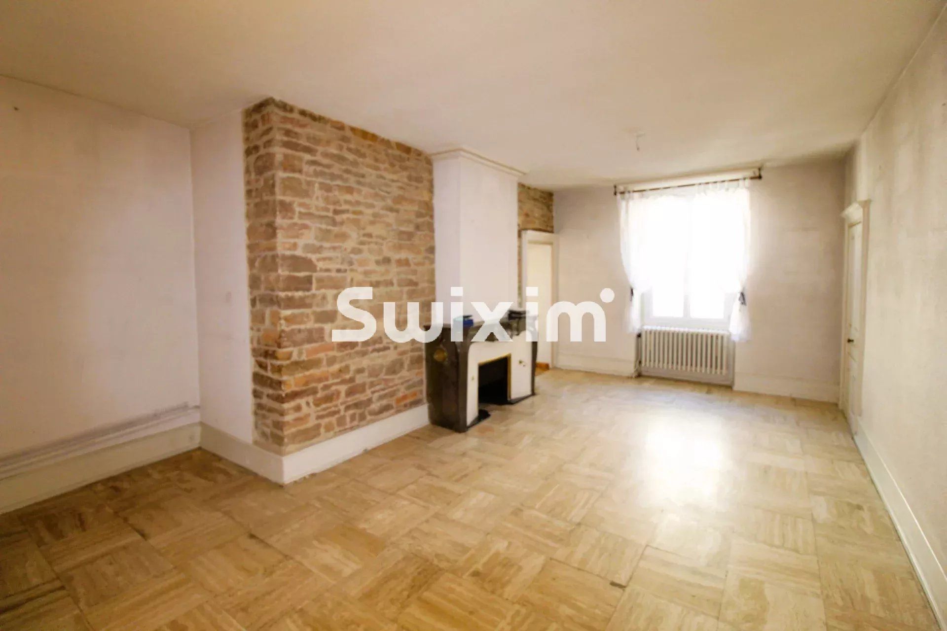 immeuble 13 Pièces en vente sur Saint-Amour (39160)