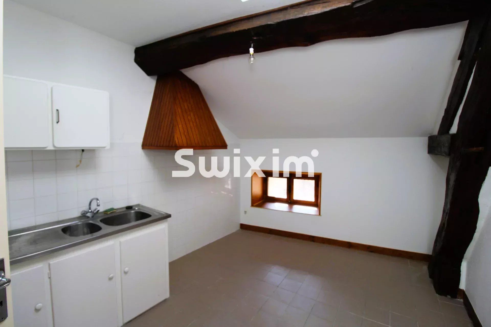 immeuble 13 Pièces en vente sur Saint-Amour (39160)