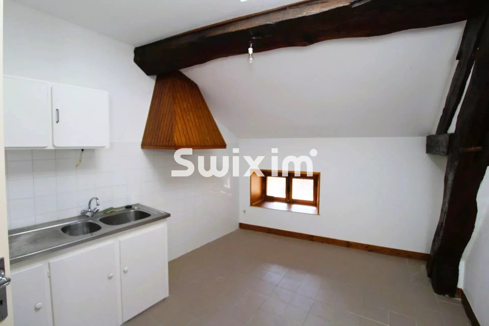 immeuble 13 Pièces en vente sur Saint-Amour (39160)