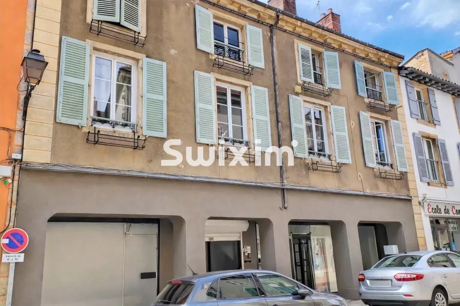 edificio 13 Salas en venta en Saint-Amour (39160)