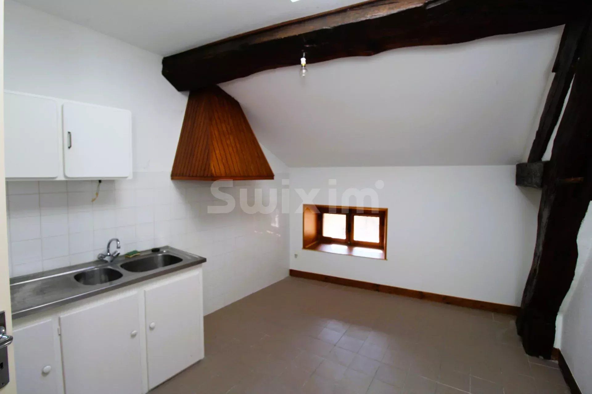 immeuble 13 Pièces en vente sur Saint-Amour (39160)