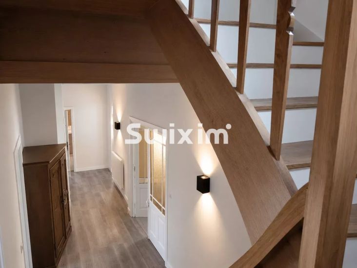 Vente Immeuble Lons-le-Saunier 13&nbsp;Pièces 278.53&nbsp;m²