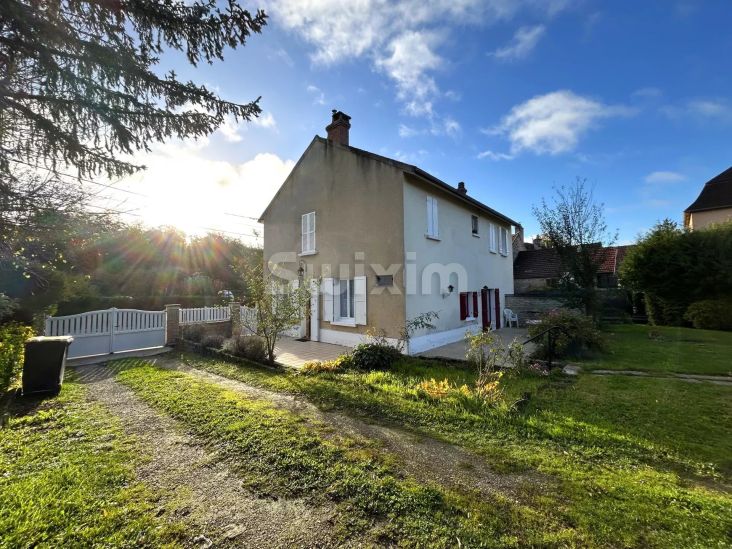 Vente Maison Girolles 7 Pièces 165.77 m²