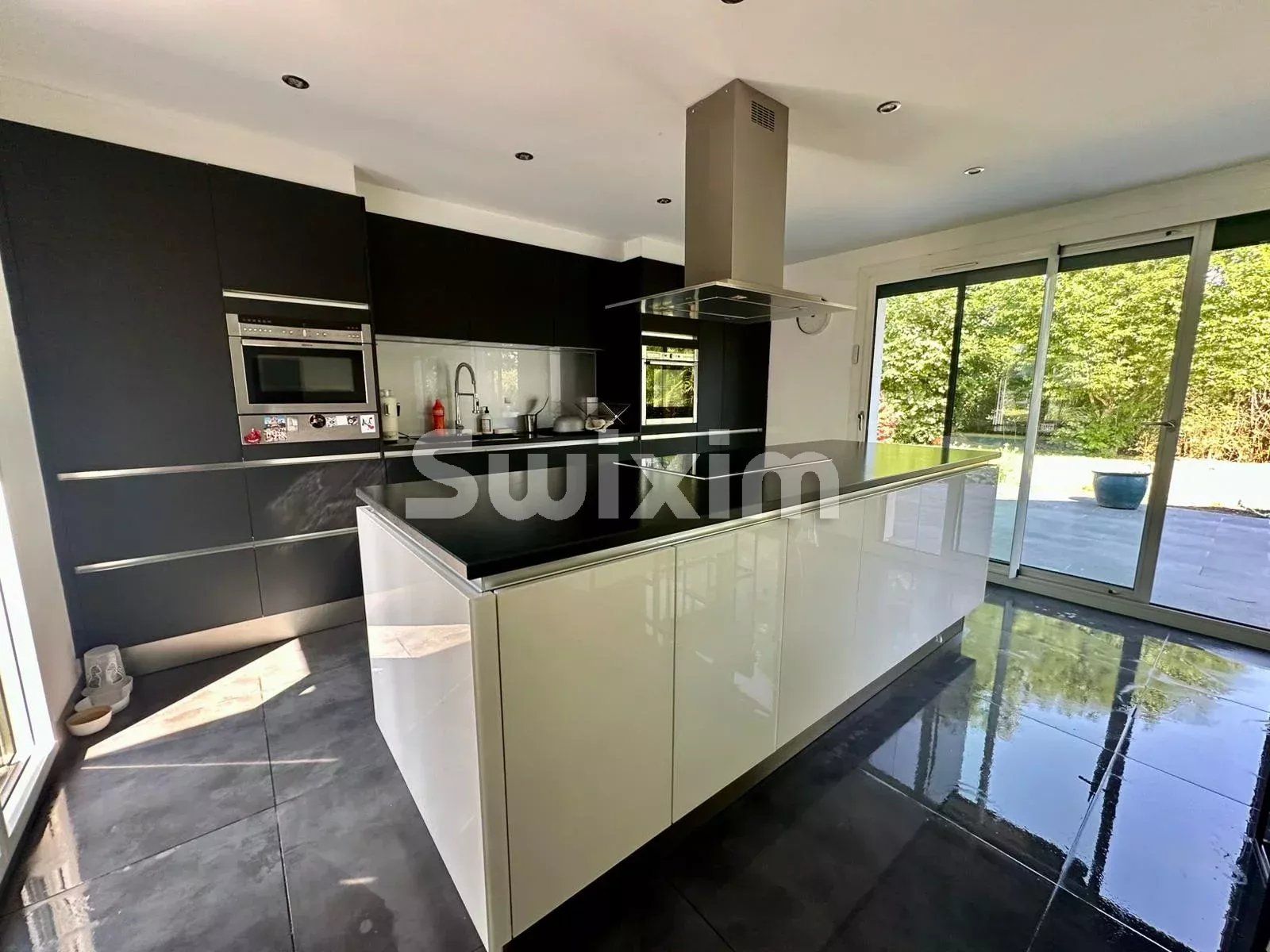 maison 7 Pièces en location sur Échenevex (01170)