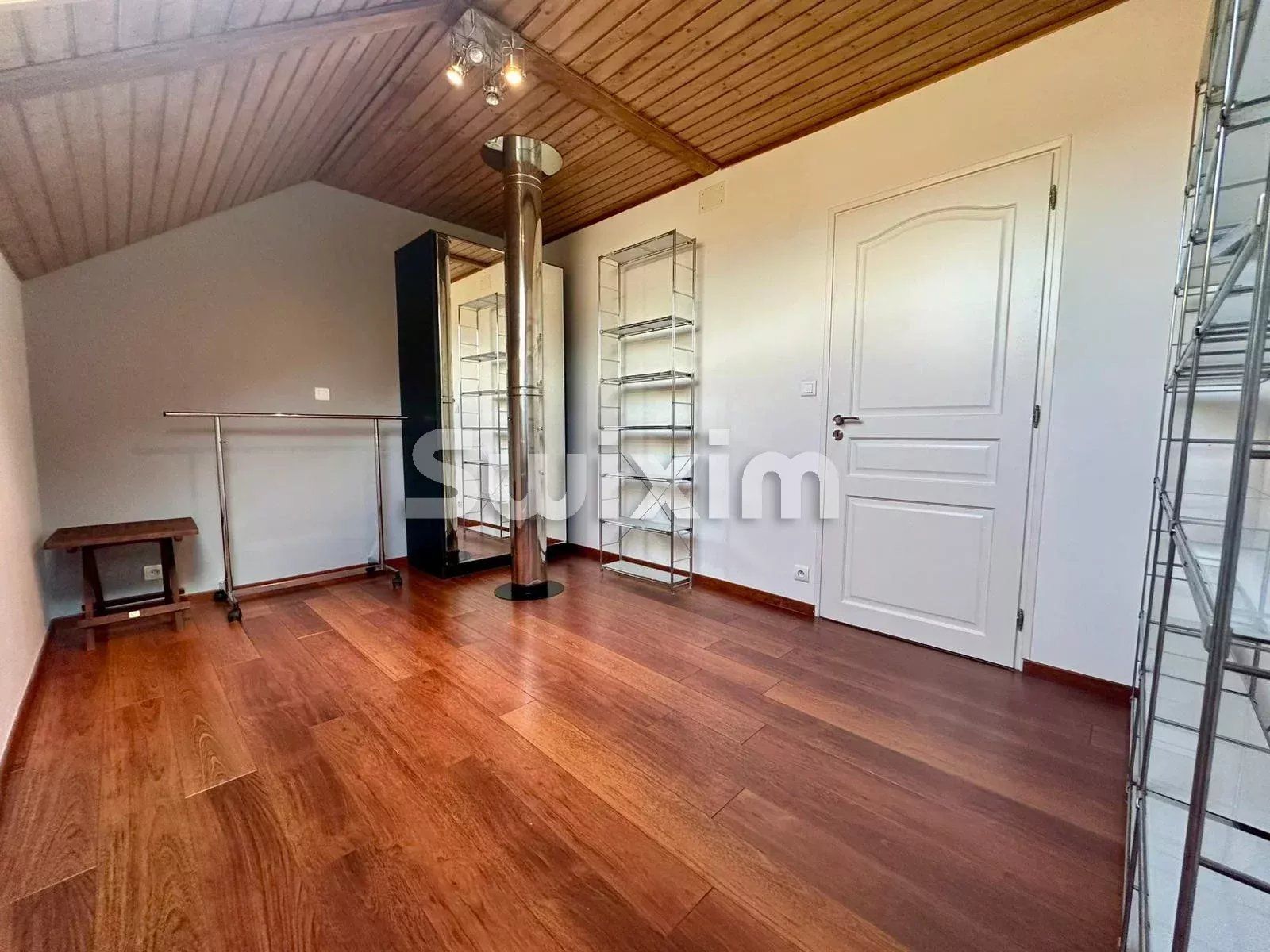 maison 7 Pièces en location sur Échenevex (01170)