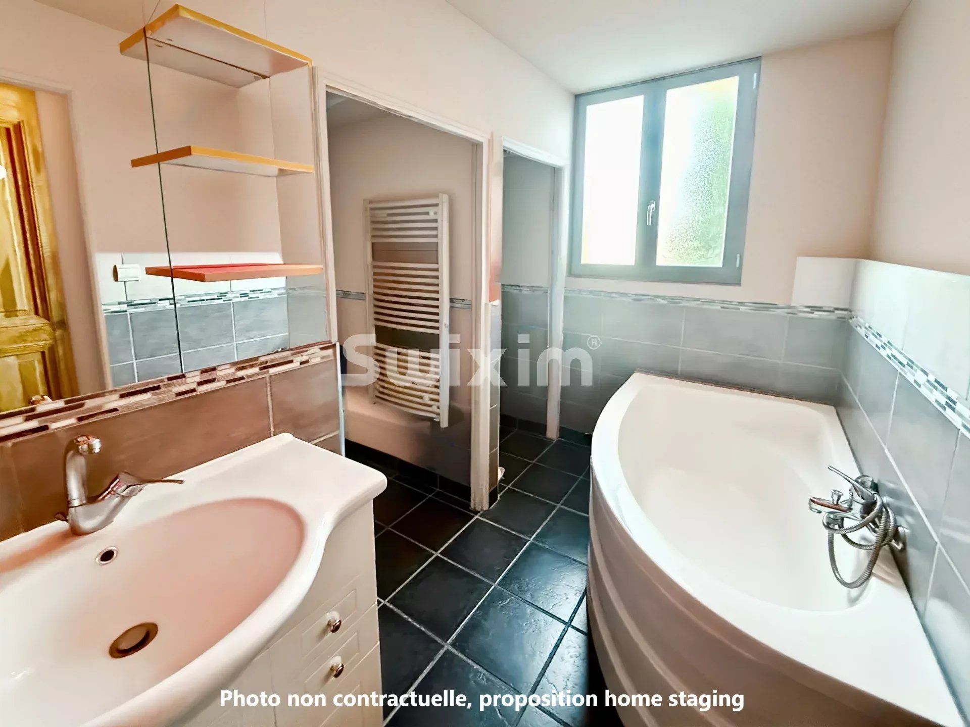 house 6 Rooms for sale on Viviers (07220)