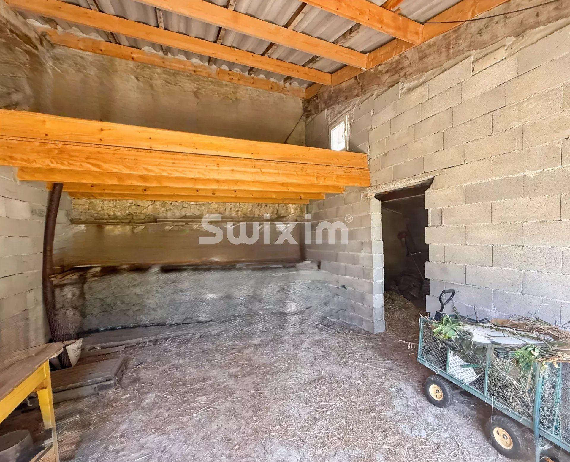 house 6 Rooms for sale on Viviers (07220)