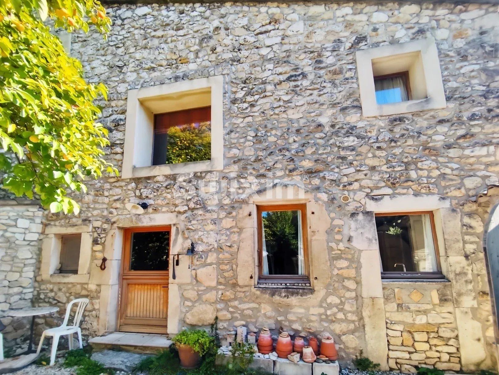 house 10 Rooms for sale on Saint-Montan (07220)