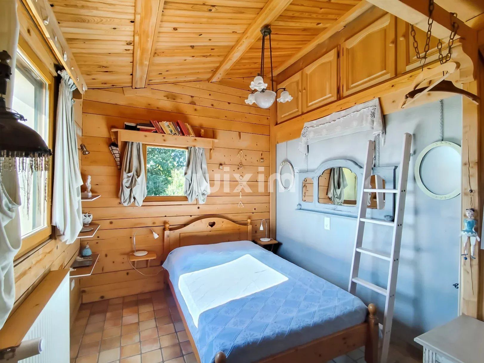 house 10 Rooms for sale on Saint-Montan (07220)