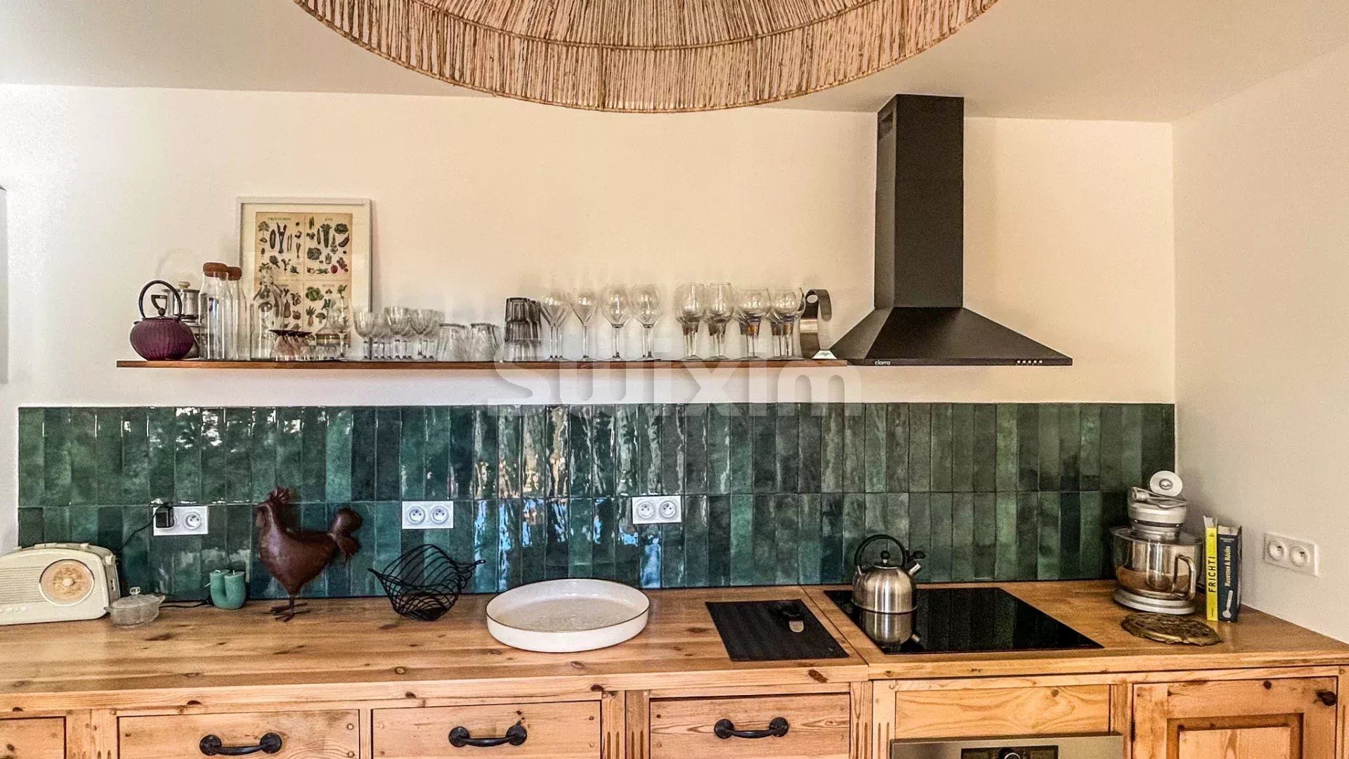 house 5 Rooms for sale on Saint-Maximin (30700)