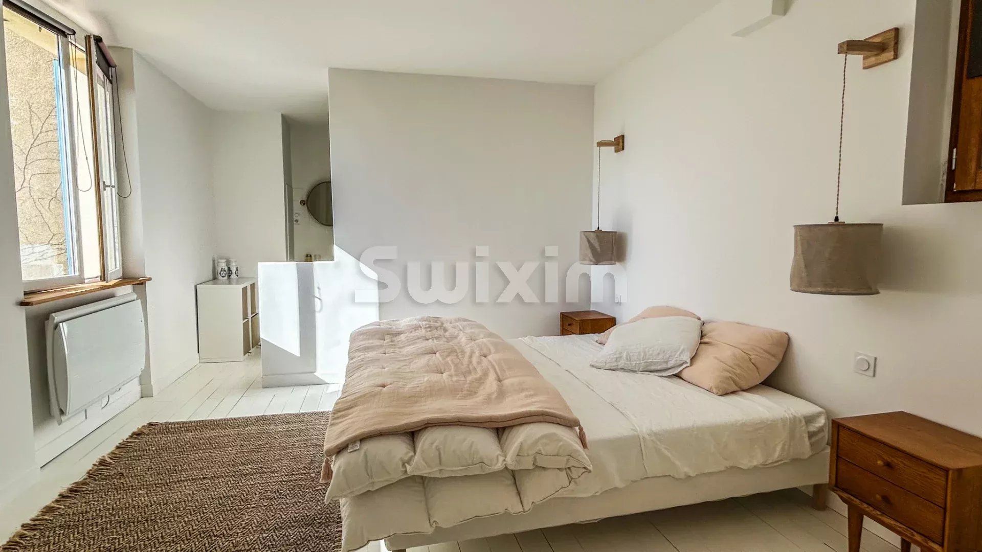 house 5 Rooms for sale on Saint-Maximin (30700)