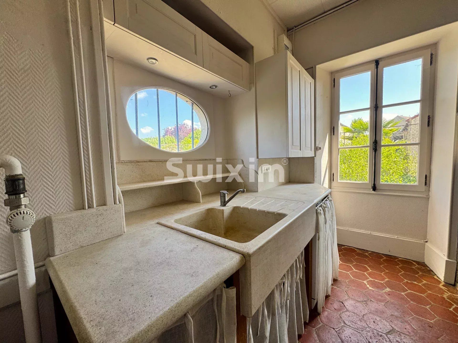 casa 7 Camere in vendita su Montbard (21500)