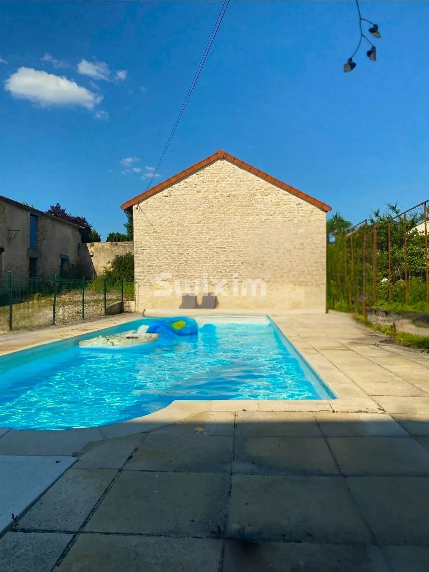 casa 7 Camere in vendita su Montbard (21500)