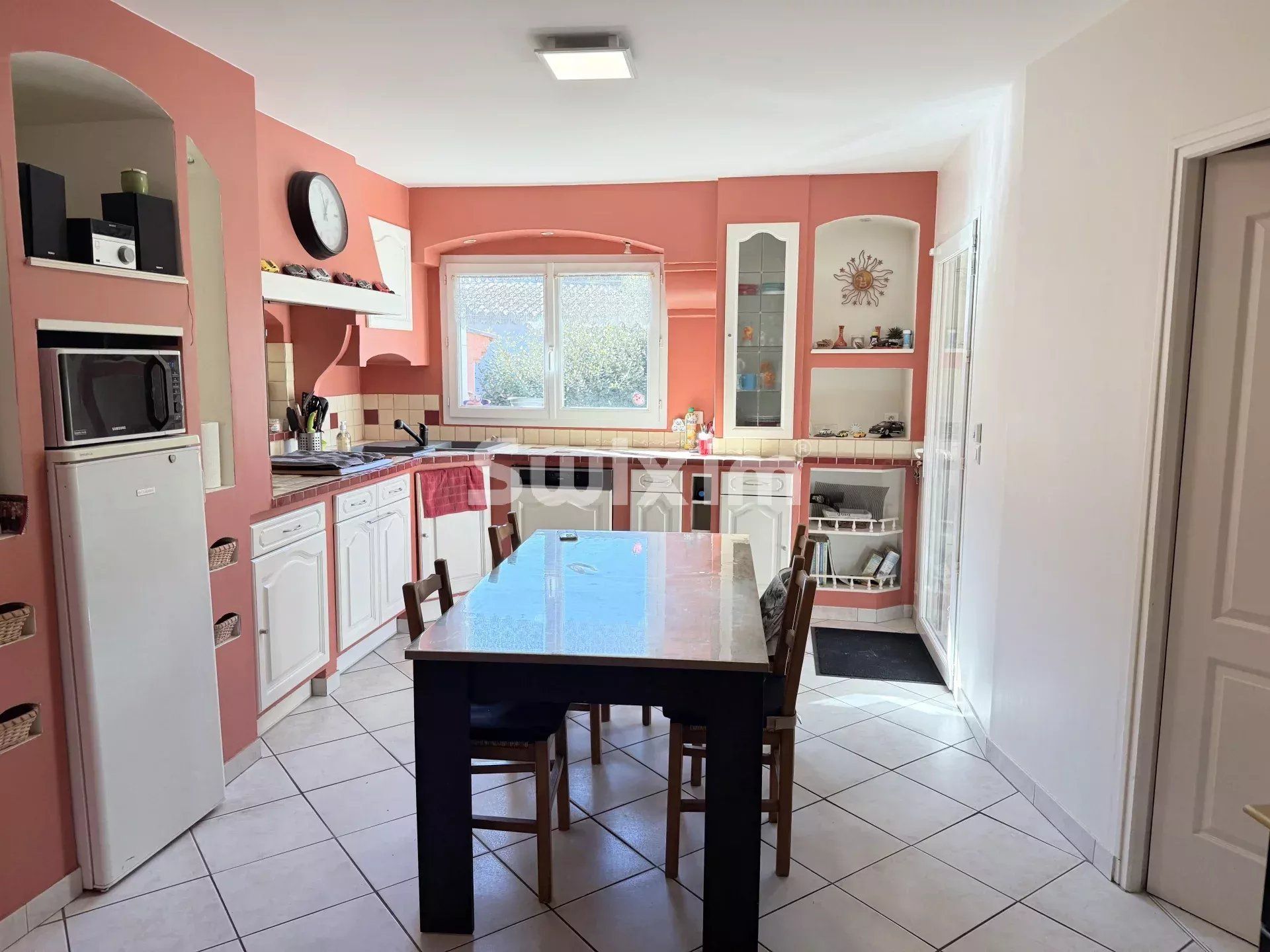 casa 8 Camere in vendita su Saint-Paul-Trois-Châteaux (26130)