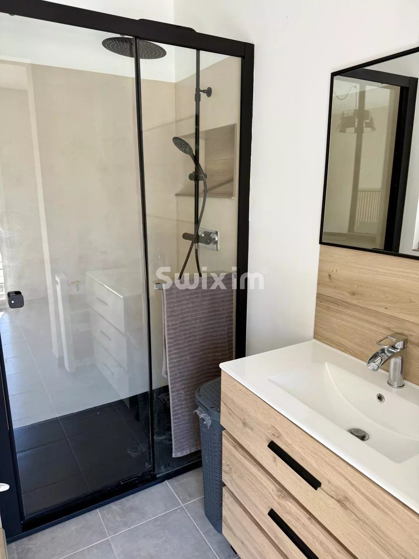 casa 8 Camere in vendita su Saint-Paul-Trois-Châteaux (26130)