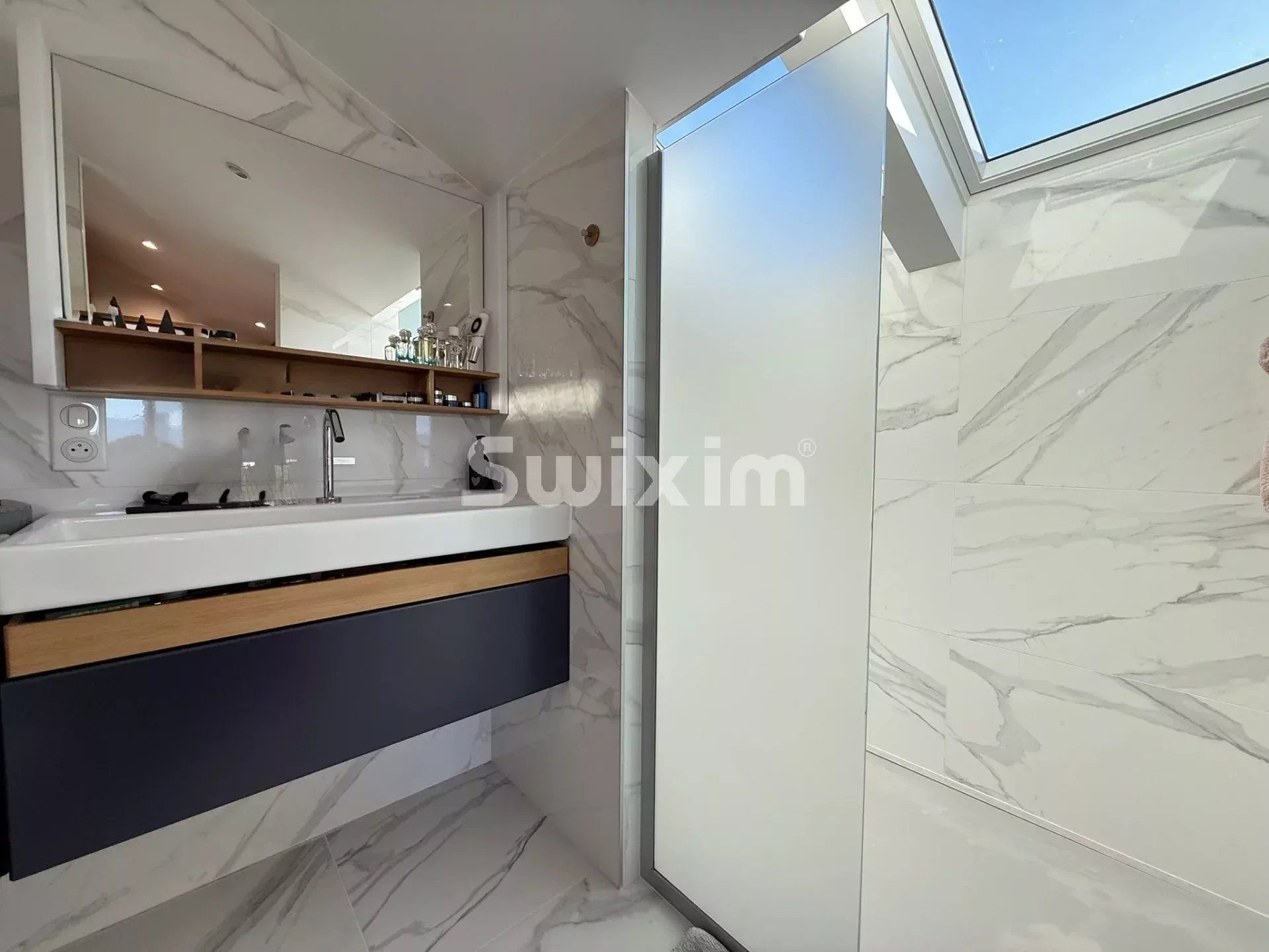 house 7 Rooms for sale on Bossey (74160)