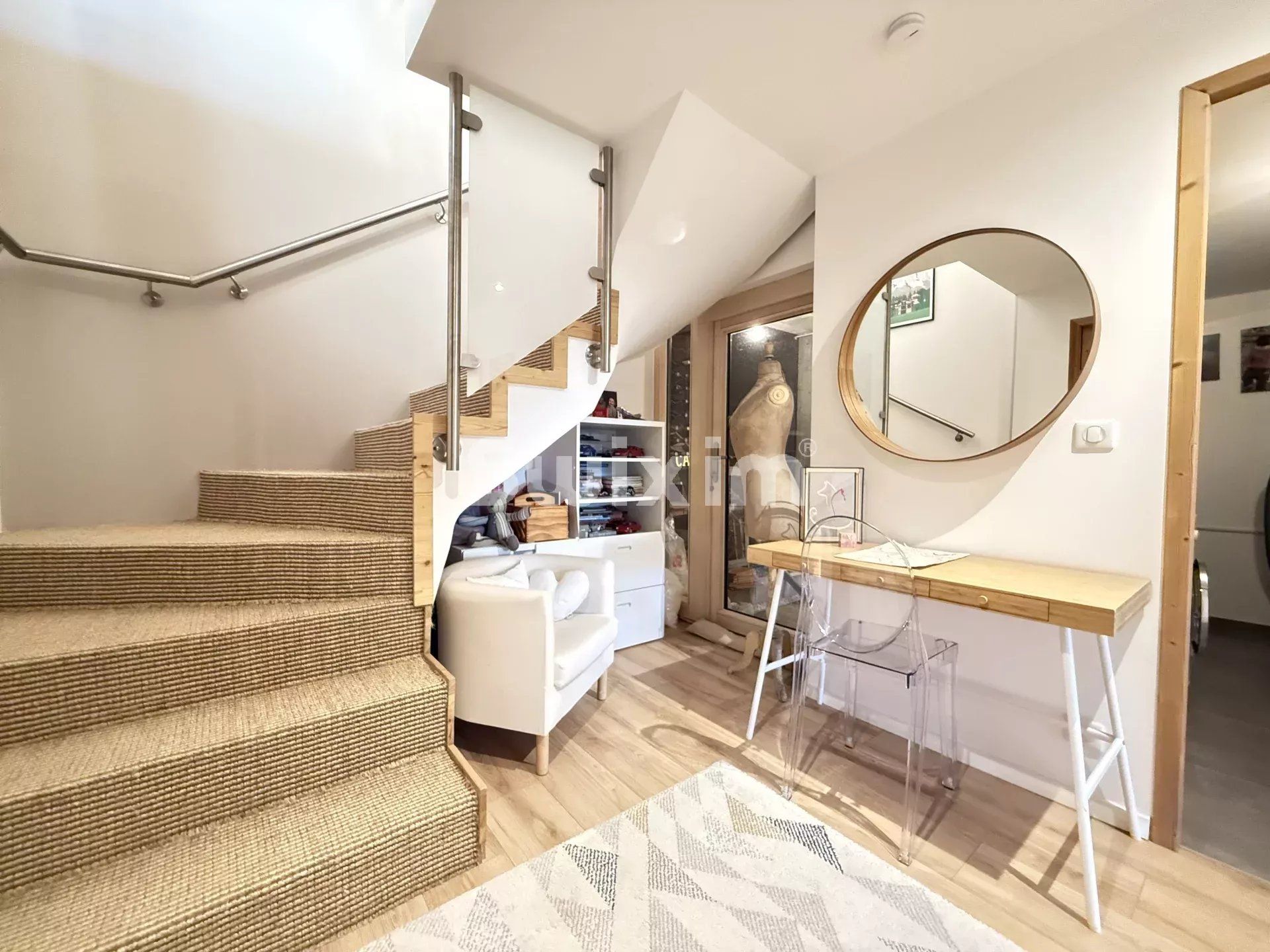 house 7 Rooms for sale on Bossey (74160)