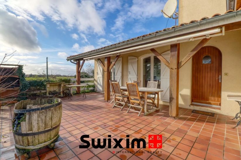 Location Maison Valeyrac 7 Pièces 137 m²