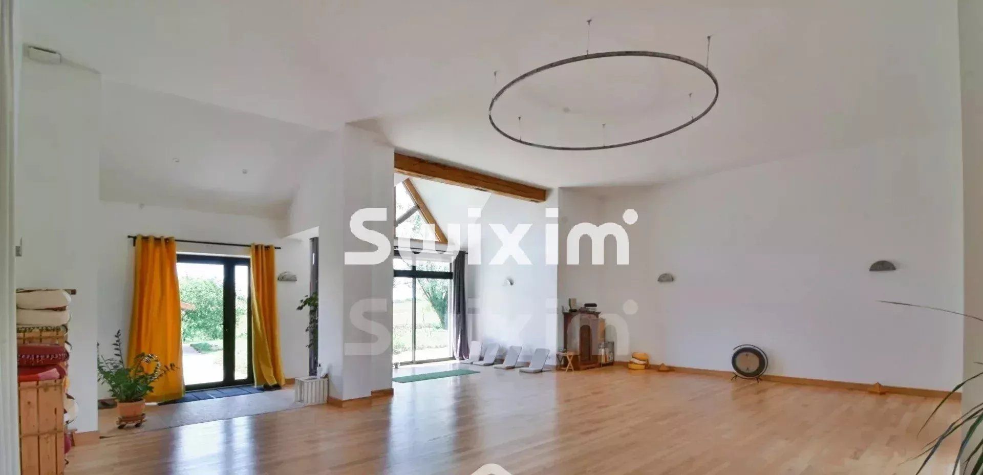 anwesen 12 Zimmer zum verkauf auf Lons-le-Saunier (39000)