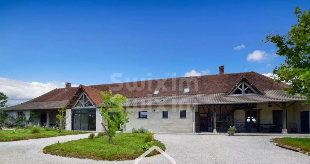 Vente Propriété Lons-le-Saunier 12 Pièces 470 m²