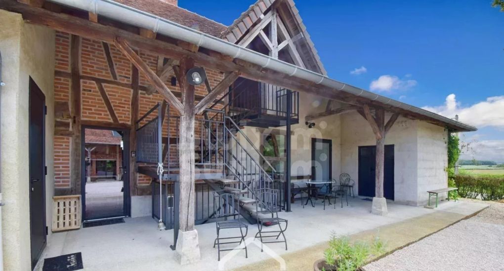 Vente Propriété Lons-le-Saunier 12 Pièces 470 m²