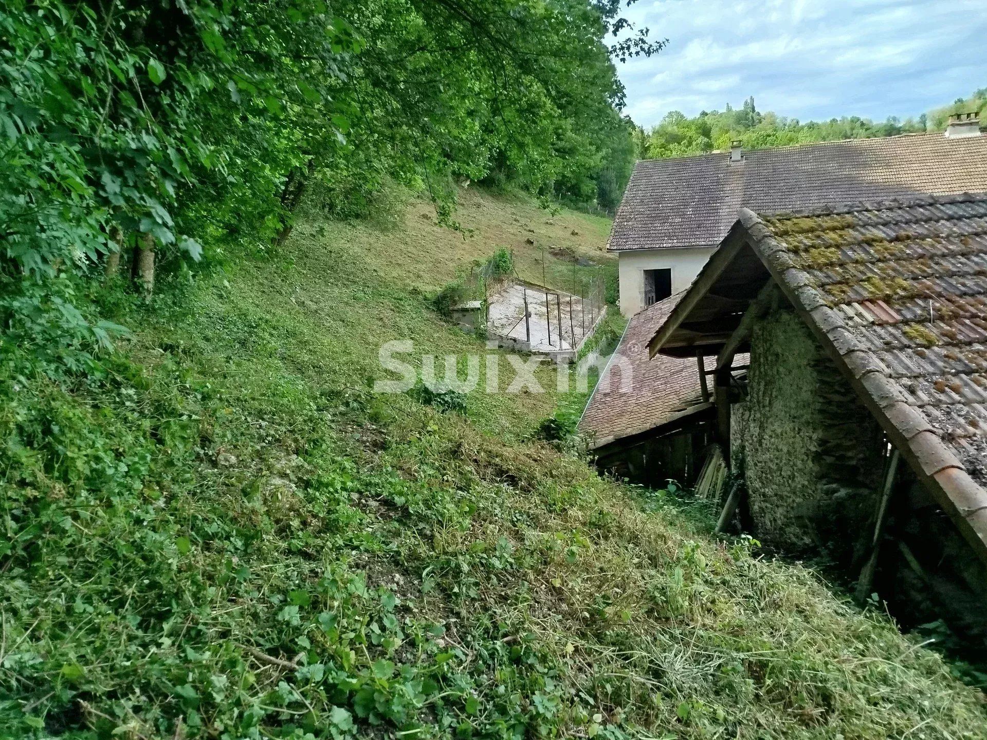 farmhouse 7 Rooms for sale on Saint-Jean-en-Royans (26190)