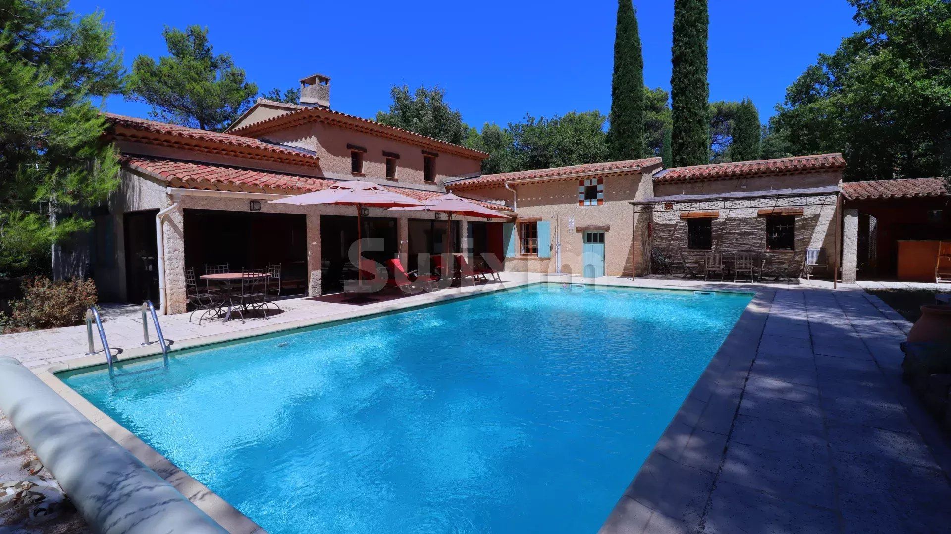 maison 7 Pièces en vente sur Ménerbes (84560)