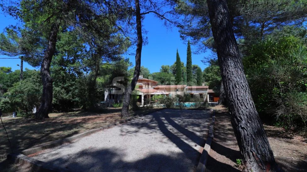 Vente Maison Ménerbes 7 Pièces 165 m²